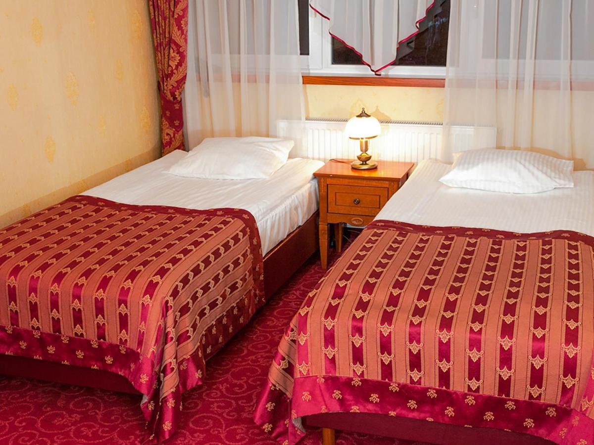 Hotel Korona 3*