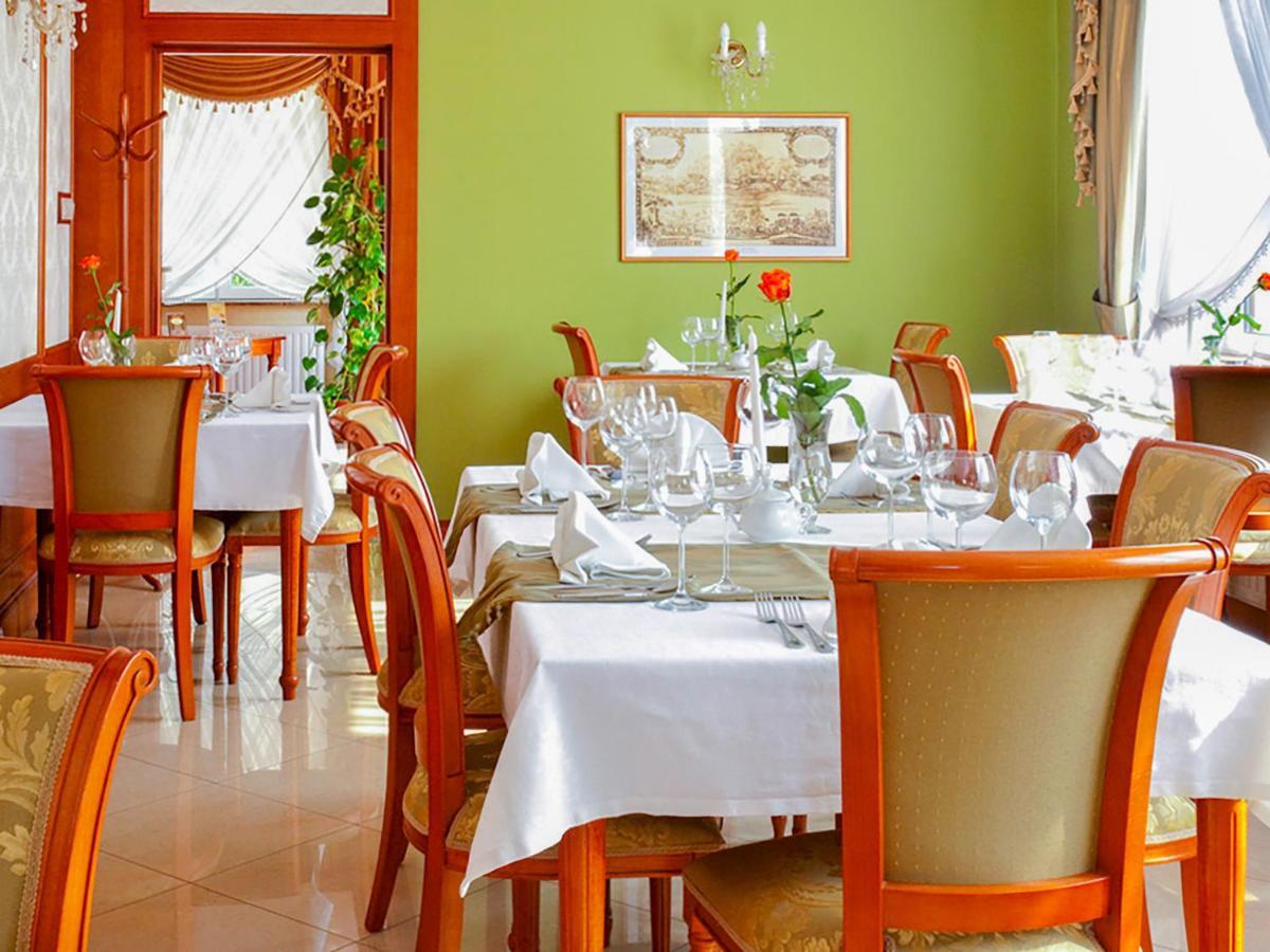 Korona Hotel 3*